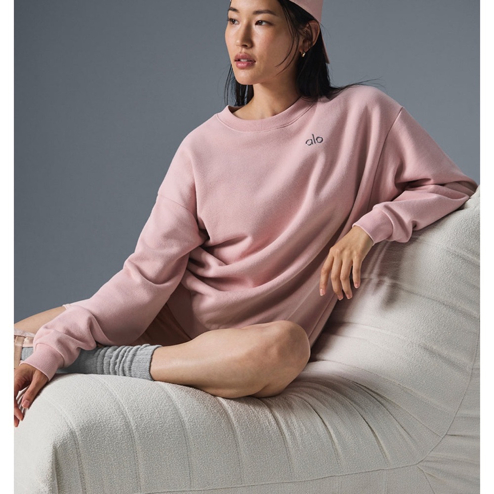 ALO Yoga Blush Pink Crewneck